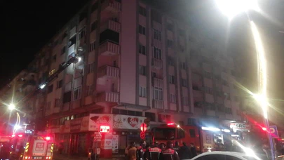 Afyon Merkez’de apartman yangını: 4. katı alevler sardı!