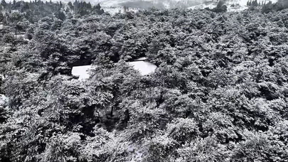 Şamlar Tabiat Parkı karla buluştu… Doğa sustu, kartpostallık manzara konuştu!