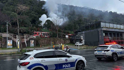Beşiktaş'ta küçük kıvılcım büyük tehlike: Restorandaki alevler boğaz hattına yaklaştı!