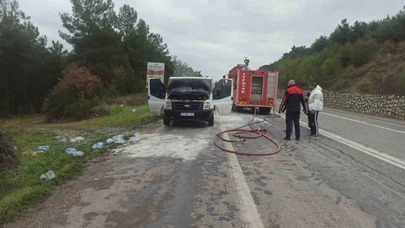 Bilecik'te araç seyir halindeyken alev aldı... İtfaiyenin müdahalesiyle facia önlendi!