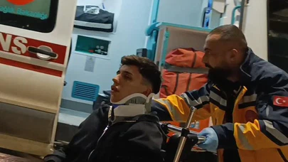 Bursa’da 'Direk' kaza! Direksiyon hakimiyeti izine çıktı, otomobil ok gibi saplandı...