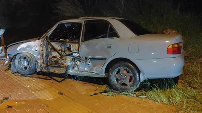 Antalya’da panik yaratan kaza… Ekipler alarma geçti, araçtan sapasağlam çıktılar!