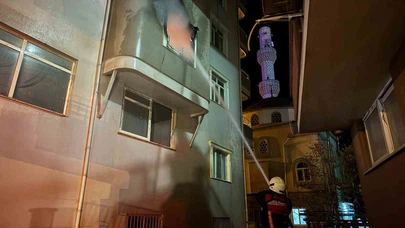 Mersin’de geceyi korku sardı... Sobadan çıkan yangın evi Kullanılamaz hale getirdi!