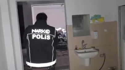 Eski fabrika binasını uyuşturucu imalathanesine çevirmiş