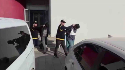 Bir teslim kodu ile başlayan dolandırıcılık hikâyesi! 2 şüpheli tutuklandı