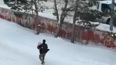 Evladın kucağında anlam yüklü yolculuk... O görüntüler kalpleri fethetti!