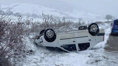Bilecik'te direksiyonla dans eden araç takla attı... Ortaya film sahnesi çıktı!