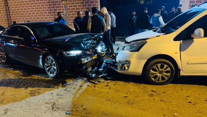 Lüks araçtaki hasarı görenler gözlerine inanamadı