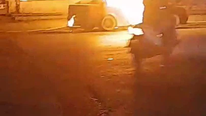 Öfke kontağı çevirdi, otomobil alev topuna döndü! Arabasını kendi yaktı iddiası...