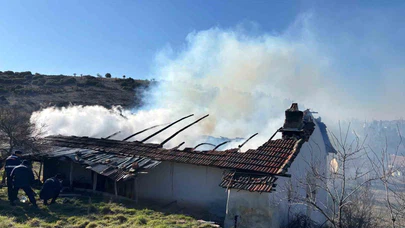 Uşak’ın sessiz köyü yangınla sarsıldı... Bir hayat söndü!