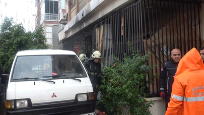 Yaşlı adam evdeydi, alevler kapıdaydı... Antalya'da 'Komşuluk ölmemiş' dedirten olay!