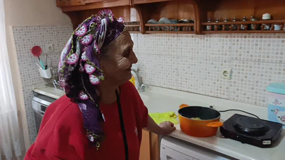 Anahtar evde, makarna ocakta kaldı: Manavgat’ta itfaiye balkondan eve girdi!