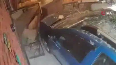 Börekçide kahvaltı yaparken ölümle burun buruna geldi! Görüntüler şoke etti
