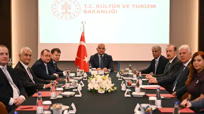 Bakan Ersoy'dan Türkiye-Rusya hava köprüsünü güçlendirme hamlesi