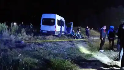 Kayseri’de feci zincirleme kaza: İki işçi servisi ve iş makinesi çarpıştı, 1 ölü 15 yaralı
