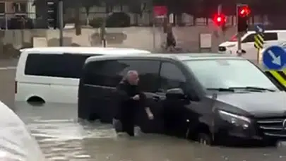 İstanbul’da trafik yeniden kilit! Başakşehir Süleyman Demirel Bulvarı’nda su baskını
