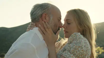 Halit Ergenç ve Meryem Uzerli’nin İmroz’da Bahar filmi 50 ülkede vizyona giriyor