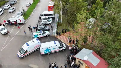 Bayburt'ta korkutan alarm: Ekipler enkaz başında saniyelerle yarıştı