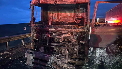 Ankara Yolu’nda alev alev panik... Kabin metal yığınına döndü!