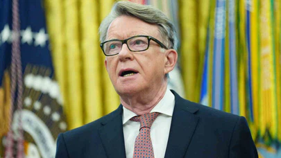 Devlet sırlarını Epstein ile paylaşmakla suçlanan İngiliz siyasetçi Mandelson gözaltına alındı