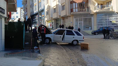 Teker fırladı, otomobil can pazarı kurdu! Bir vida 2 hayatı pamuk ipliğine bağladı