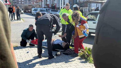 Antalya'da otomobil ile motosiklet burun buruna... Fren sesleri sonrası çığlıklar yükseldi!