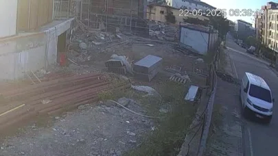 İnşaat işçisi kılığında soygun: Fosforlu yelek çetesinin bakır kablo avı kamerada...