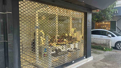 İzmir’de silahlı soygun planı kapıya takıldı! Güvenlik kamerası her şeyi saniye saniye kaydetti