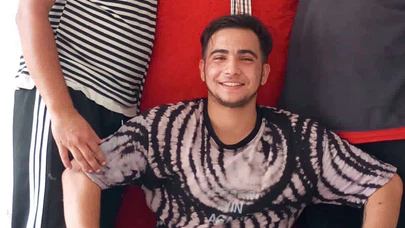 Kocaeli’de tribünden düşen genç taraftar hayatını kaybetti