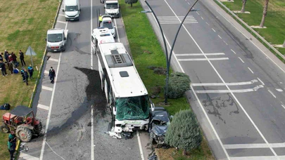 Manisa'da göz gözü görmedi... Zincirleme kaza ortalığı savaş alanına çevirdi!
