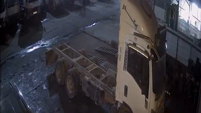 Manisa’da çalınan araç İzmir’de bulundu: Hırsızlık anı kamerada