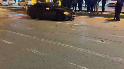 Karşıya geçmek istediler, kendilerini hastanede buldular... Elazığ’da otomobil yayaları biçti!