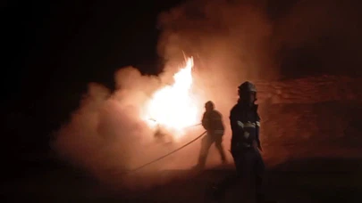 Mardin’de gece nöbetini alevler tuttu! Park halindeydi, ama tarih oldu...