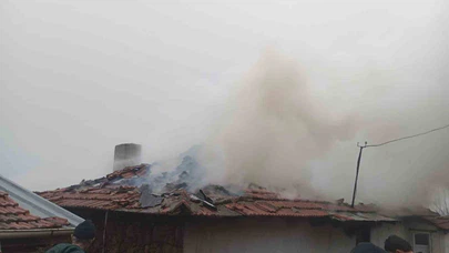 Sındırgı’da yürek yakan yangın... Alevler büyüdü, umutlar küle döndü!