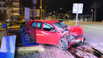 Alanya’da sabah demir yığınları arasında kaldı! 3 kişi ölümden döndü