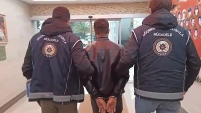 Durdurulan şüpheli araçta 5 kaçak göçmen yakalandı