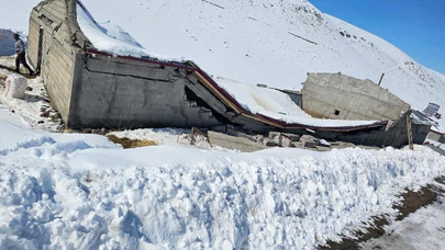 Iğdır’da ahır çöktü: Hayvanların önceden çıkarılması facianın önüne geçti
