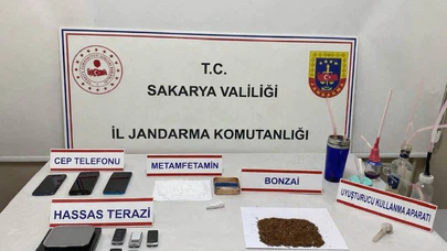 Jandarma uyuşturucuya geçit vermiyor: 3 tutuklama