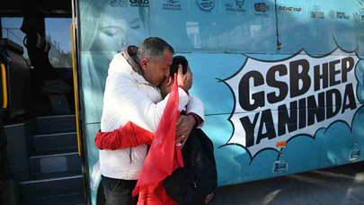 Katar’da mahsur kalan Türk sporcular memleketine döndü