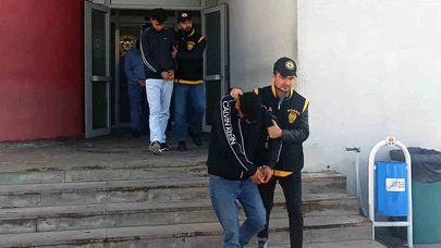 Adana'da 'Komiser Vedat' tuzağı... FETÖ korkusuyla 69 yaşındaki kadını böyle dolandırdılar!