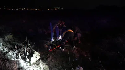 Motosikletleriyle çarpışan dayı ve yeğen yaralandı