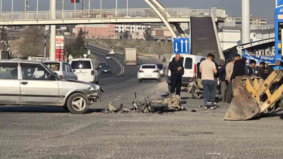 Birecik’te yürekleri sıkan kaza! Bir anlık çarpışma, bir hayat askıda...