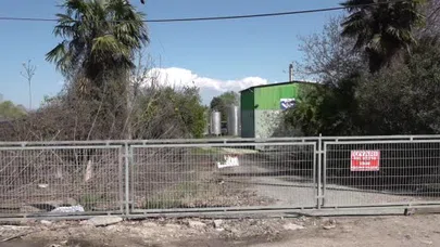 10 yıldır ödenmeyen süt paraları için fabrika önünde toplandılar