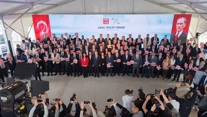 Belediyelerin yükünü hafifletmek için Ankara'da dev buluşma: 94 şehre 95 yeni araç