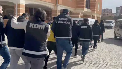 Taksiden indikleri an yakayı ele verdiler: Uyuşturucu tacirlerine ağır ceza