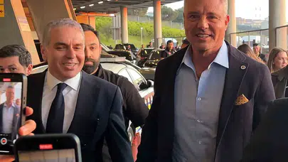 Dev derbide protokolde dikkat çeken görüntü: Sadettin Saran RAMS Park'a adım attı