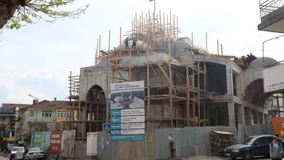 İzmit’in yeni simgesi yükseliyor: Kuruçeşme Merkez Cami’de sona doğru