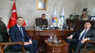 Kars’ta kardeşlik ekonomisi zirvesi: Bakü-Kars hattında yeni dönem başlıyor