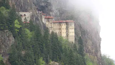 Sümela’da "sıfır hata" hedefi: Turistlerin yürüdüğü o hat mercek altına alındı