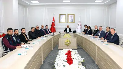 Adıyaman’da gündem deprem konutları ve hizmet kalitesi: Vali Varol’dan kritik talimat